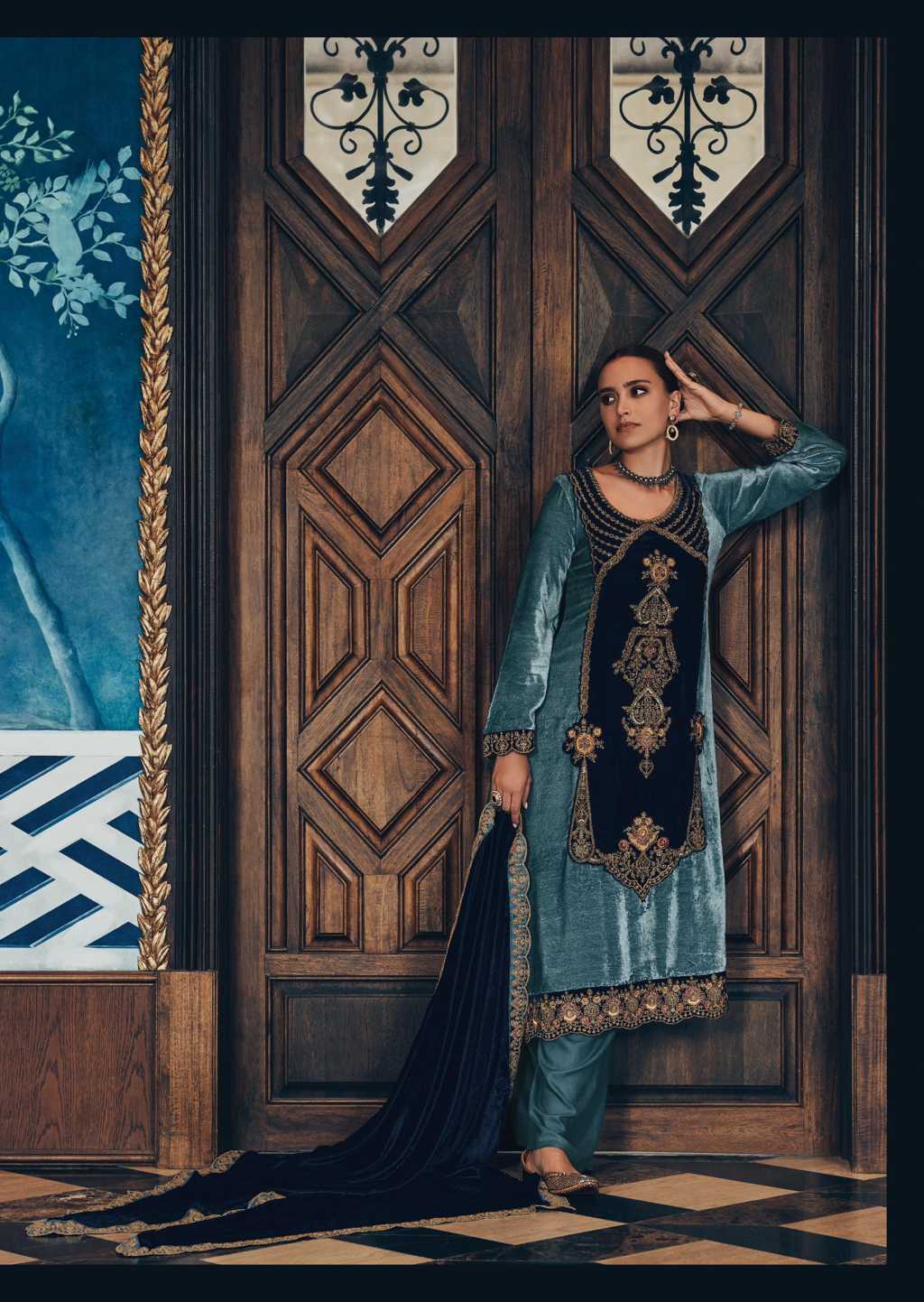 Heavy Embroidered Designer Pakistani Suit Set Fabric